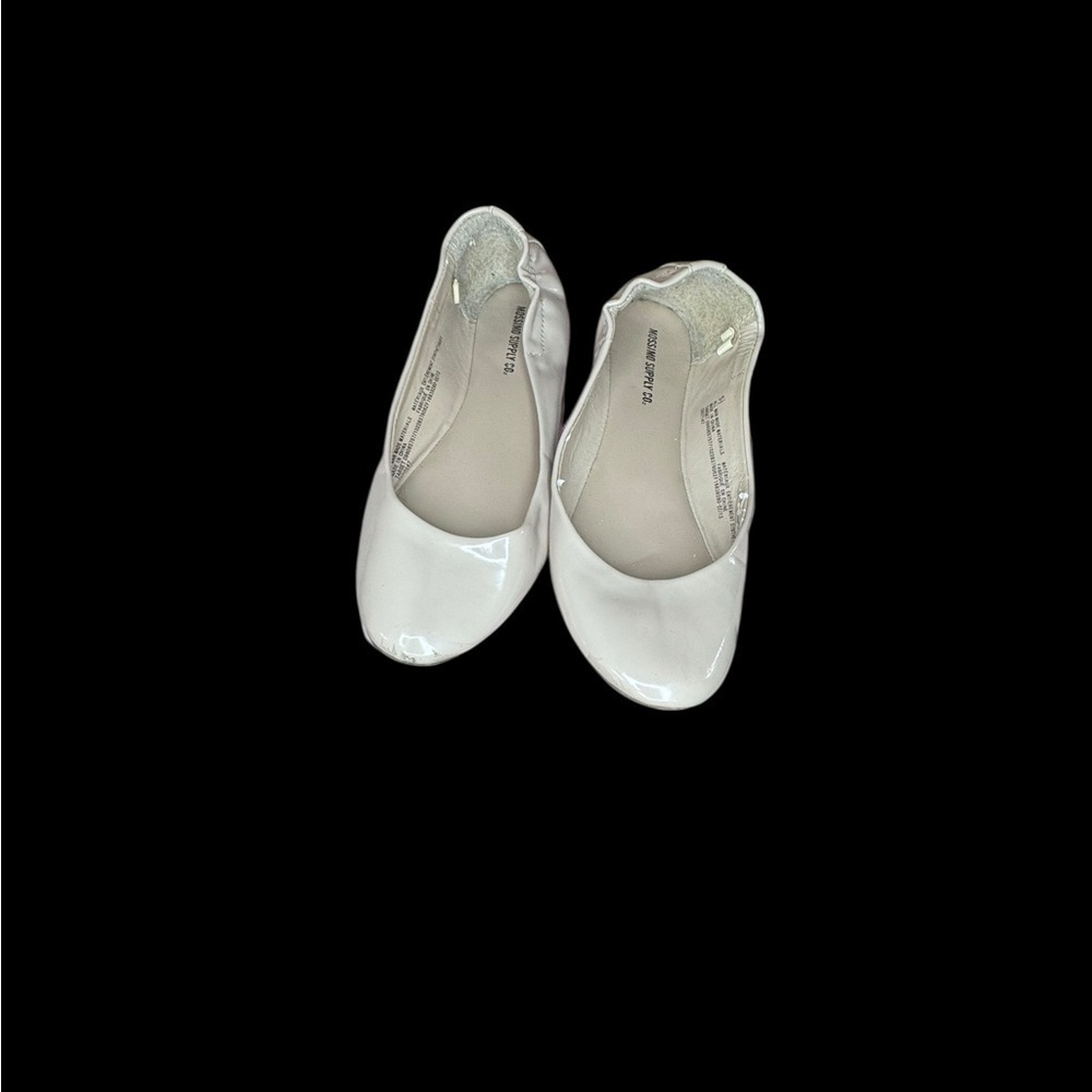 Blush flats